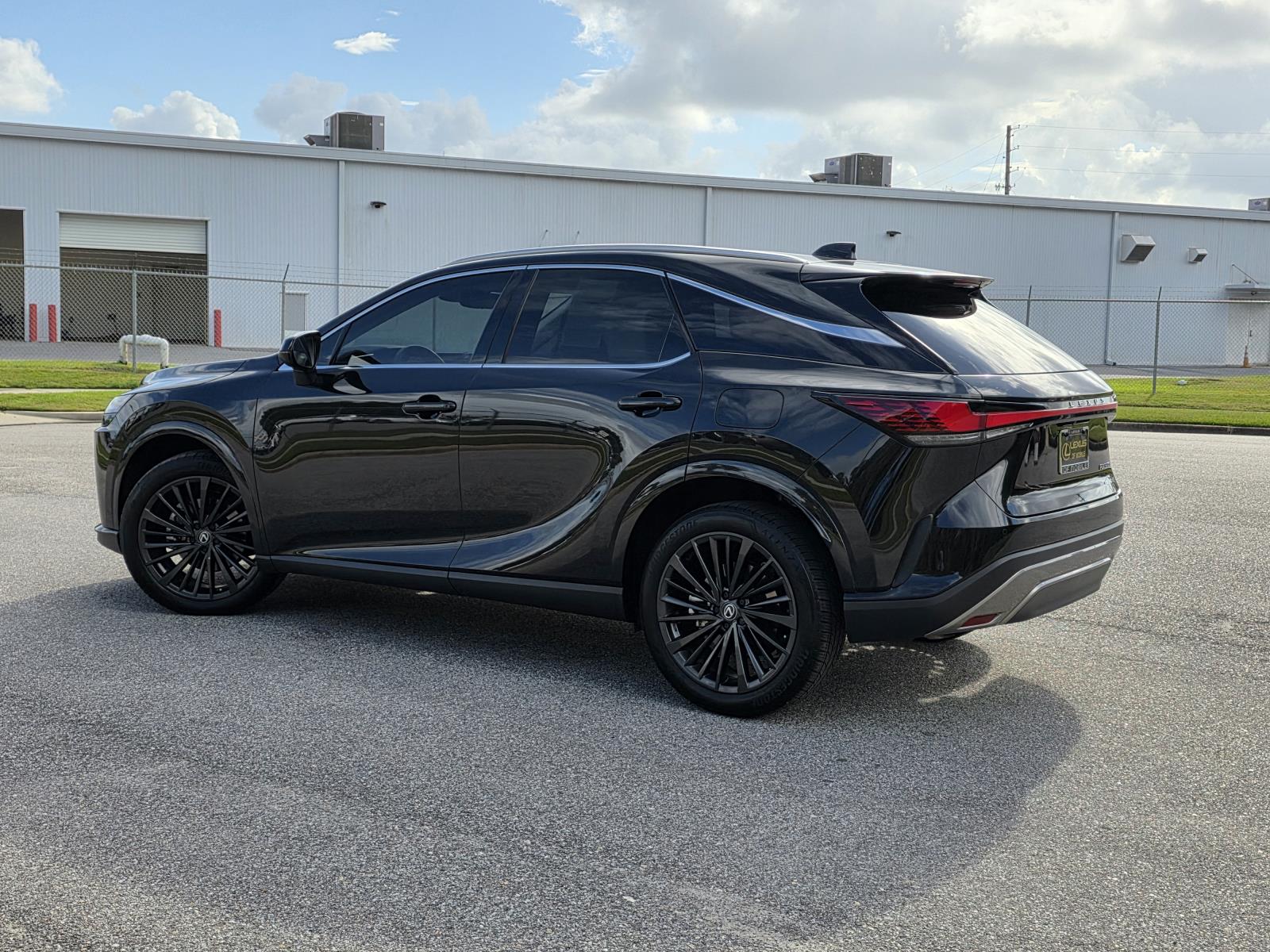 2024 Lexus RX 350 Premium photo 3