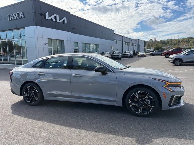 2026 Kia K5 GT-Line photo 2