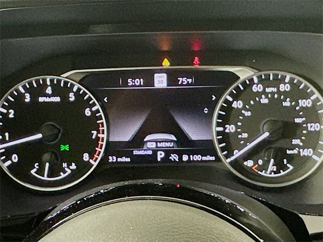 2025 Nissan Pathfinder SL photo 2