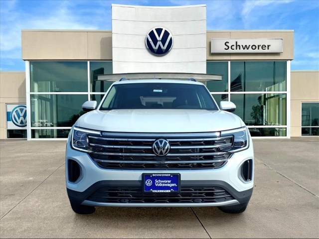 2026 Volkswagen Atlas SE Technology photo 3