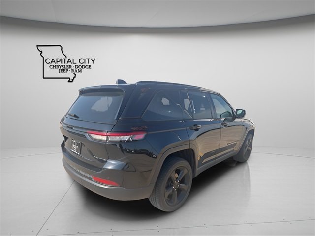 2024 Jeep Grand Cherokee Altitude X photo 3