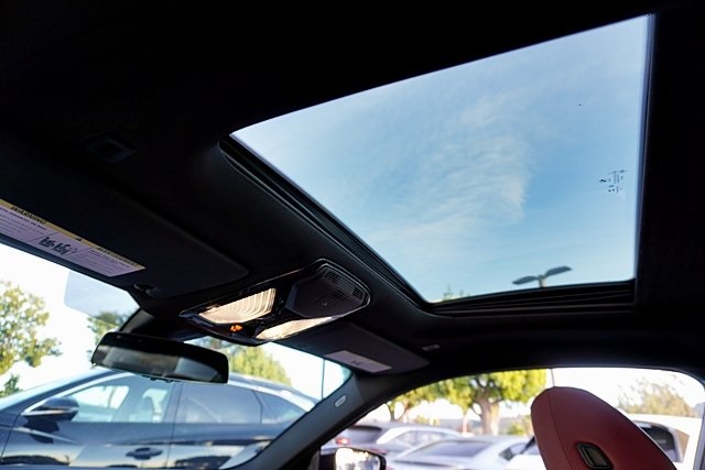 Used 2023 White BMW 430i image 23