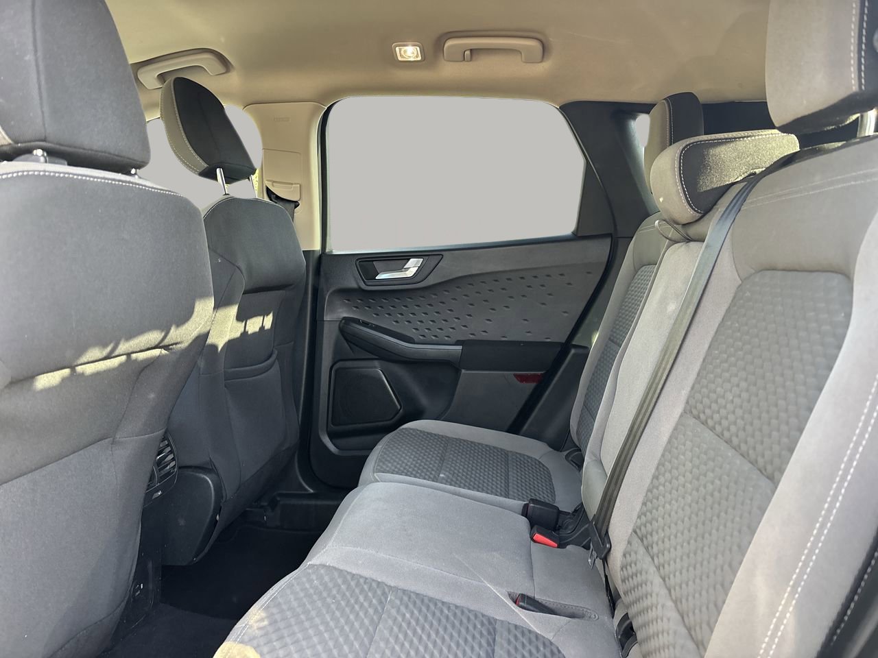 2020 Ford Escape SE photo 16