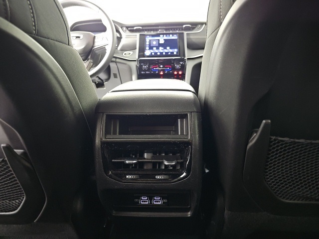 2023 Jeep Grand Cherokee Laredo Altitude photo 21