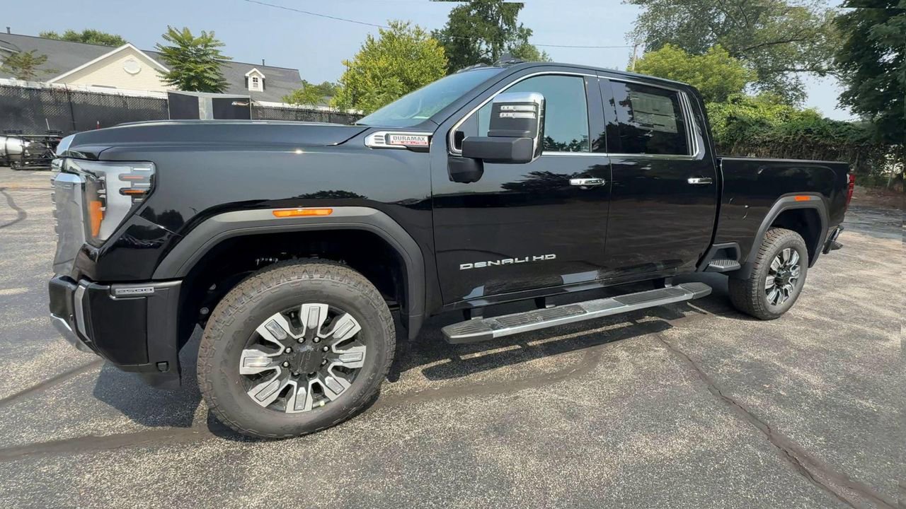 2025 Gmc Sierra 2500 HD Denali photo 4