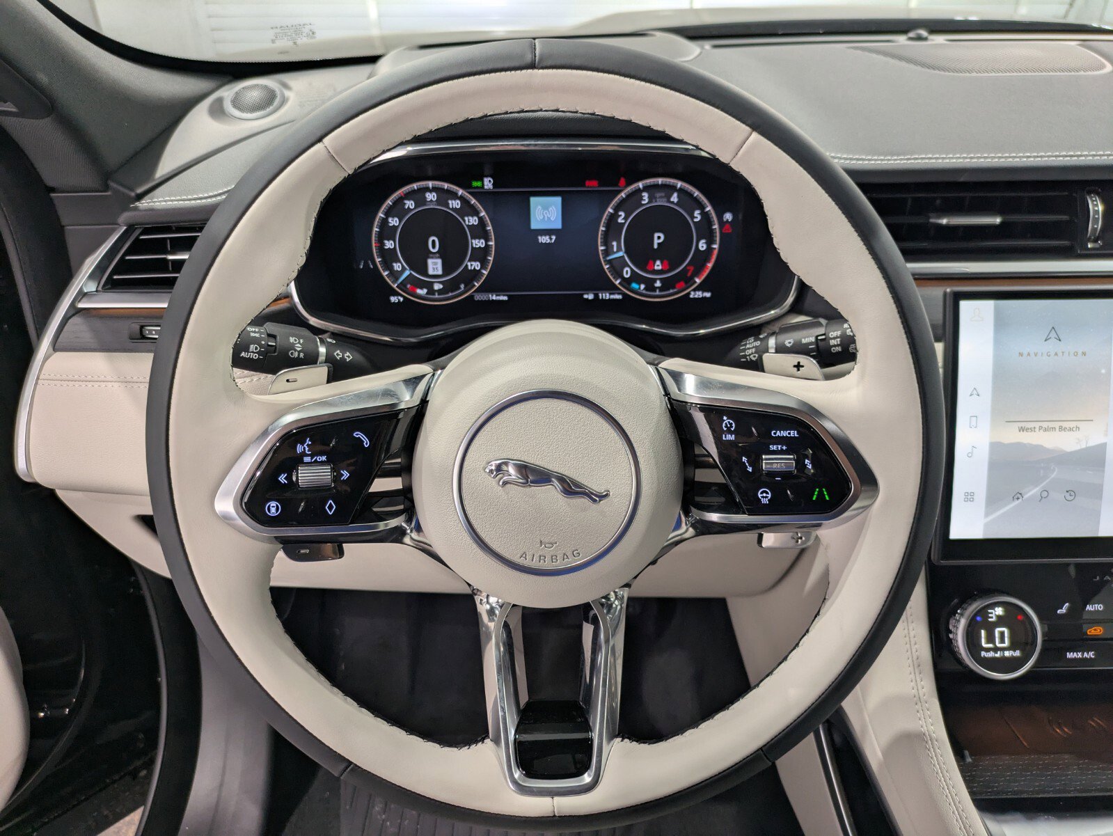 2026 Jaguar F-PACE P250 R-Dynamic S photo 15