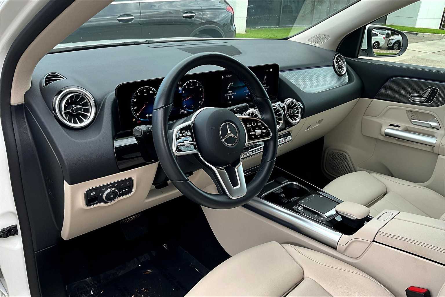 2023 Mercedes Benz GLA 250 photo 17