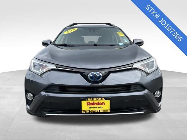 Used 2018 Toyota RAV4 XLE with VIN JTMRJREV1JD197395 for sale in Burien, WA