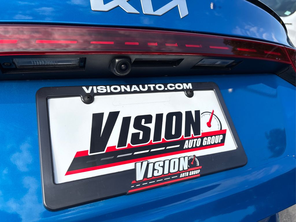 2024 Kia Forte GT-Line photo 14