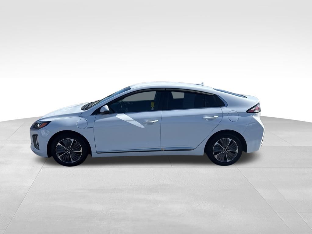 2020 Hyundai Ioniq Plug-In Hybrid SEL photo 2
