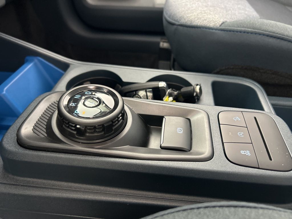 2025 Ford Maverick XLT photo 13