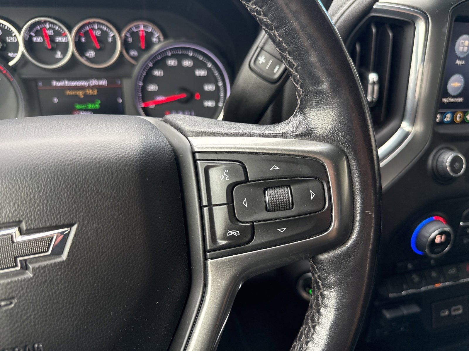 2022 Chevrolet Silverado 1500 RST photo 33