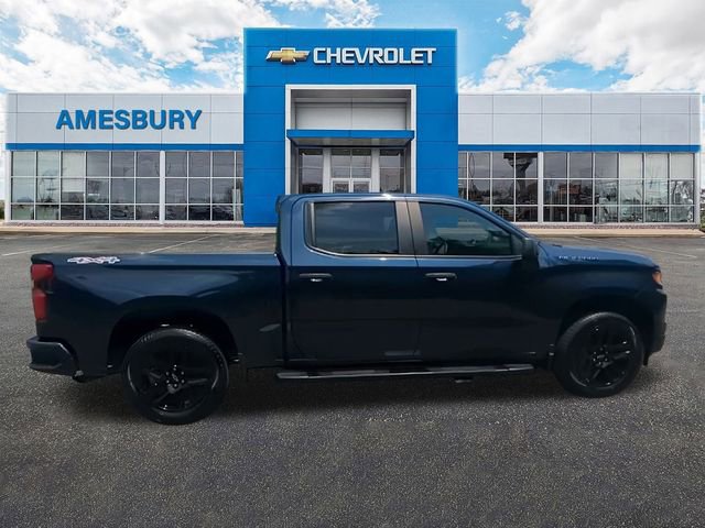2022 Chevrolet Silverado 1500 Custom photo 9