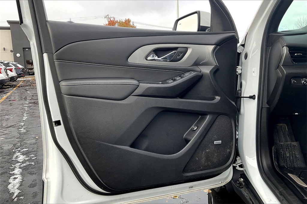 2023 CHEVROLET TRAVERSE - Image 21