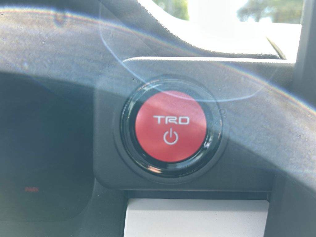 2024 Toyota Tacoma 4x4 photo 21