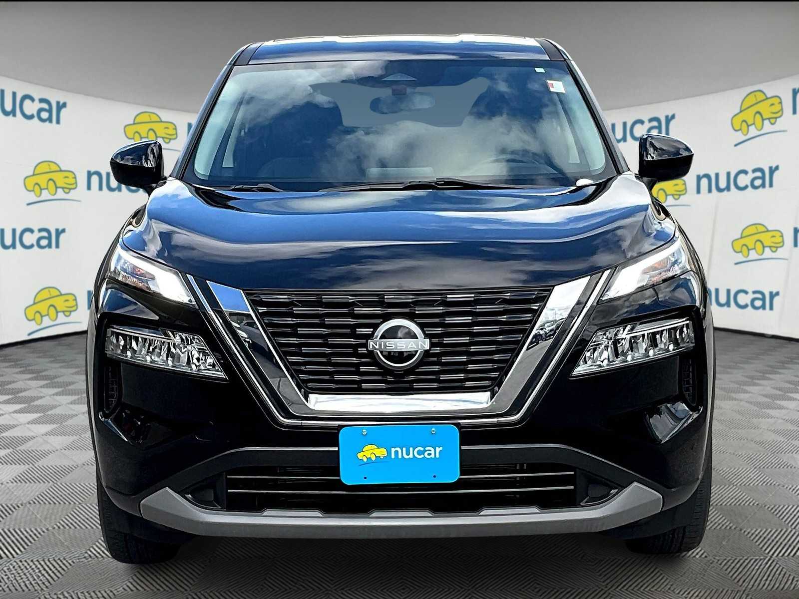 2023 Nissan Rogue SV photo 2