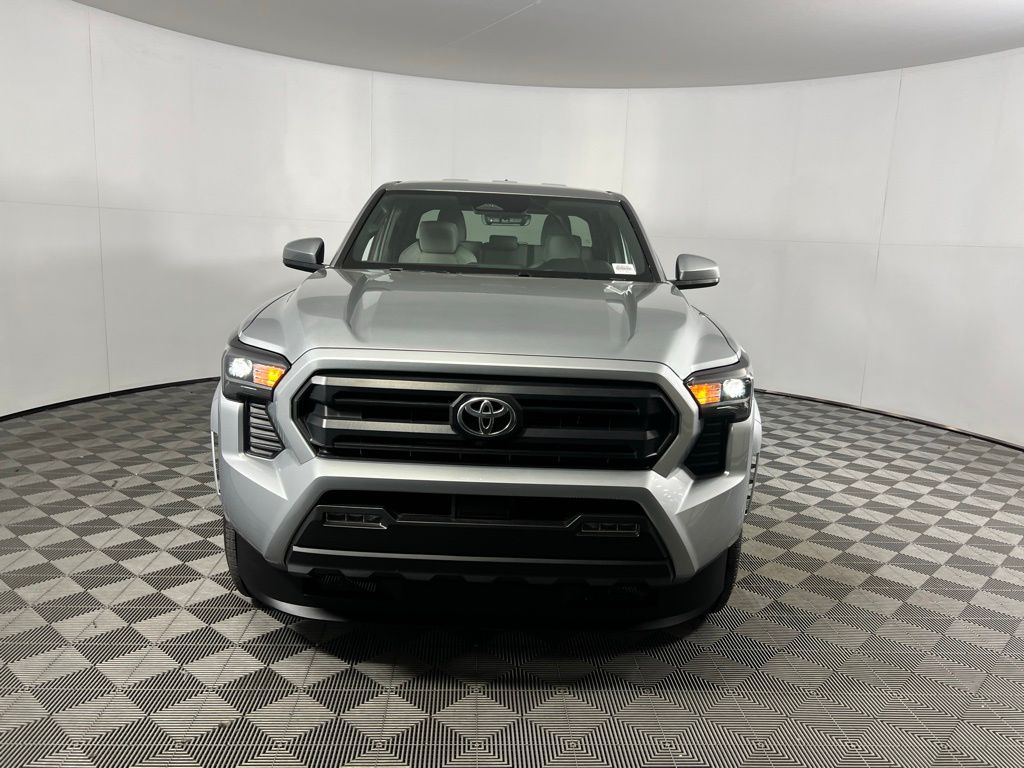 2024 Toyota Tacoma SR5 photo 2
