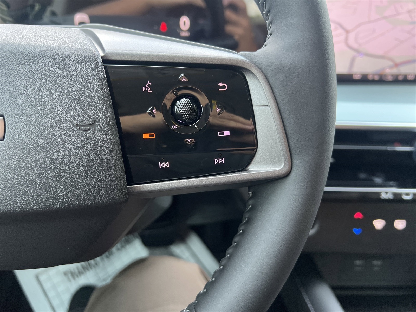 2025 Nissan Murano SL photo 7
