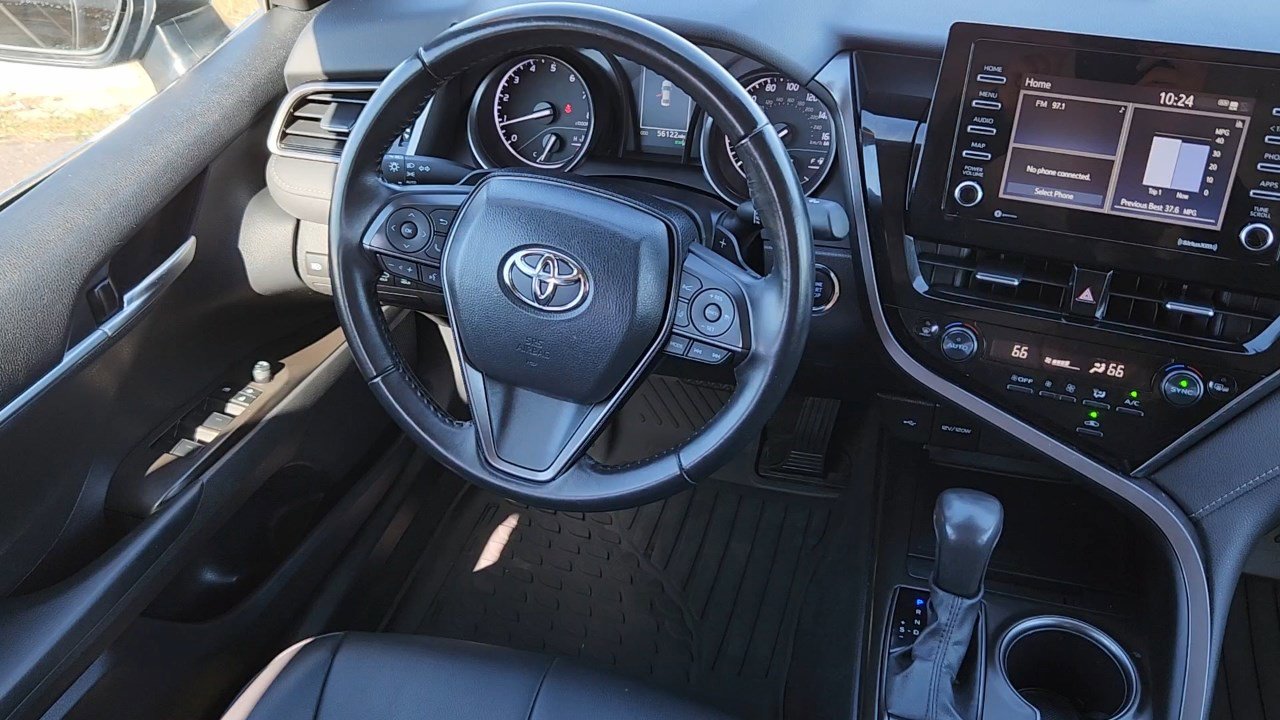 2024 Toyota Camry SE photo 6
