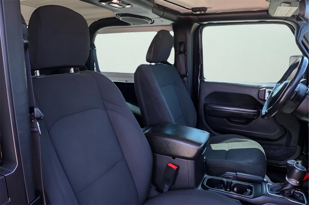 2019 Jeep Wrangler Sport S photo 18