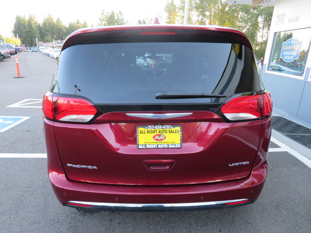 2020 Chrysler Pacifica Limited photo 4