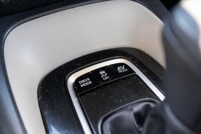 2023 Toyota Corolla Hybrid LE photo 23