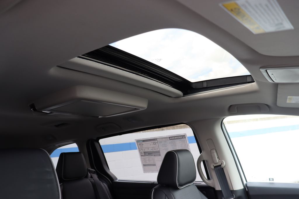 2026 Honda Odyssey Elite photo 24