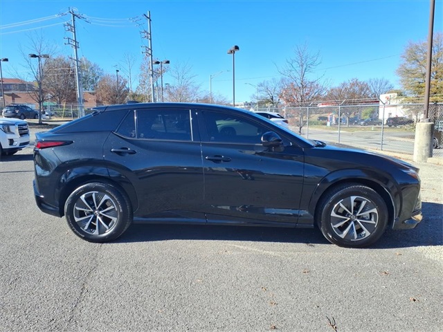 2024 Lexus RZ 450e Luxury photo 2