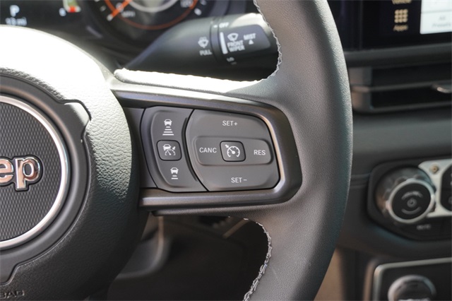 2025 Jeep Gladiator Sport photo 24
