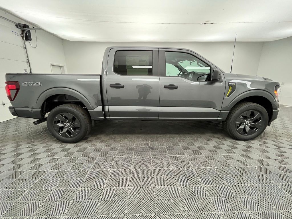 2025 Ford F-150 STX photo 5