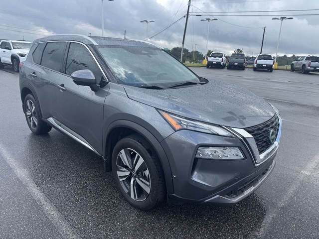 2023 Nissan Rogue SL photo 3