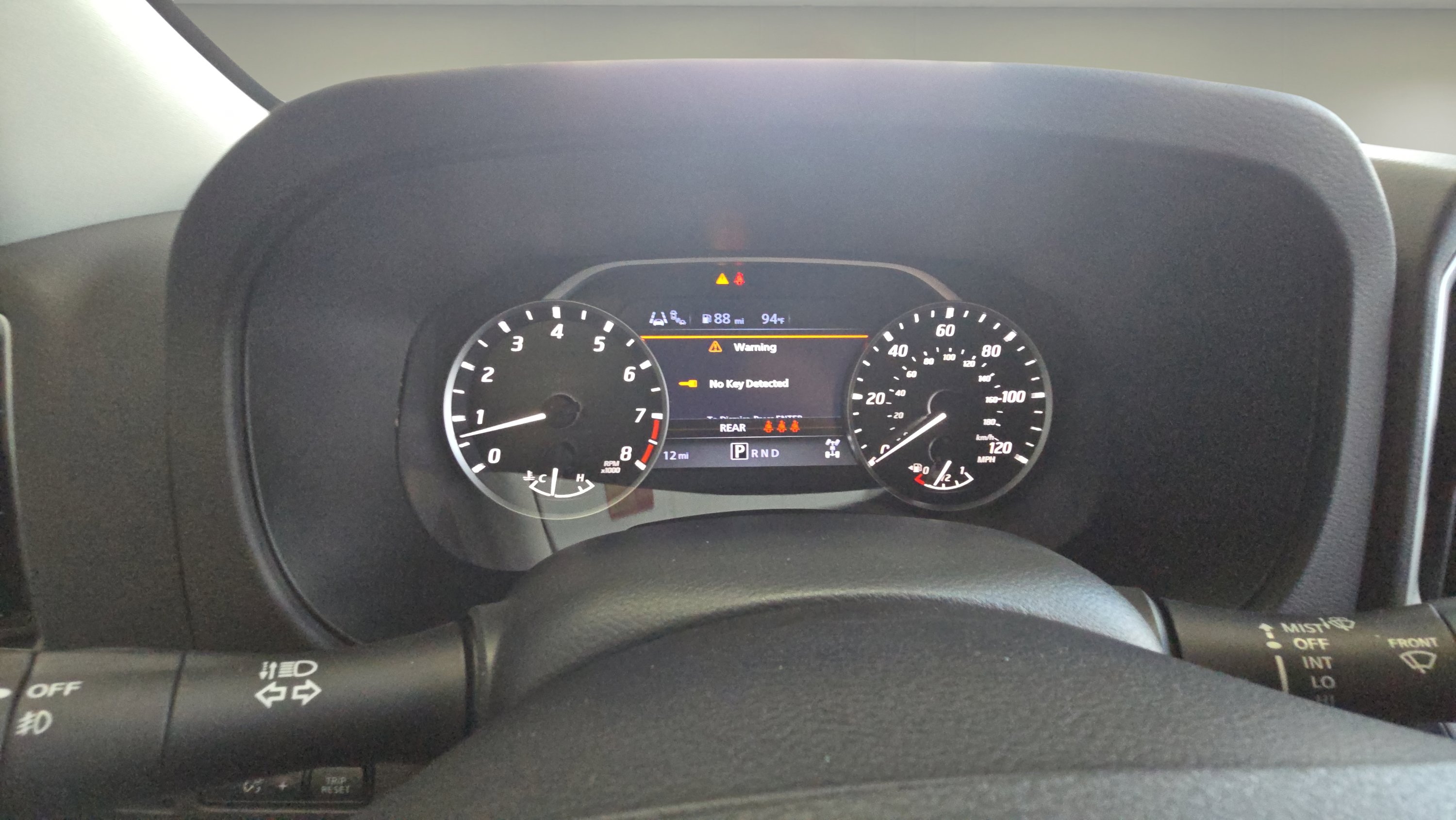 2025 Nissan Frontier SV photo 9