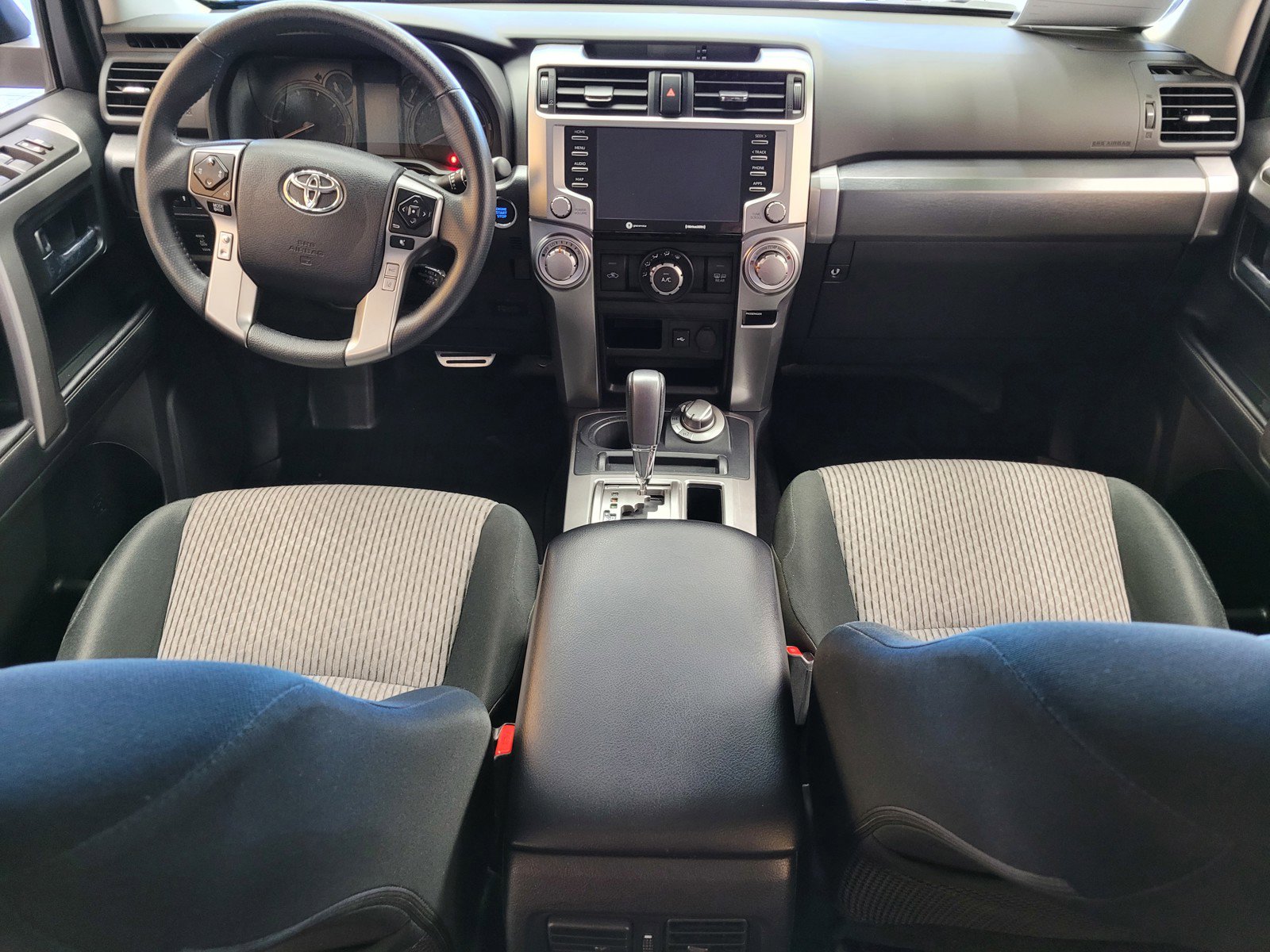 2022 Toyota 4Runner SR5 photo 13