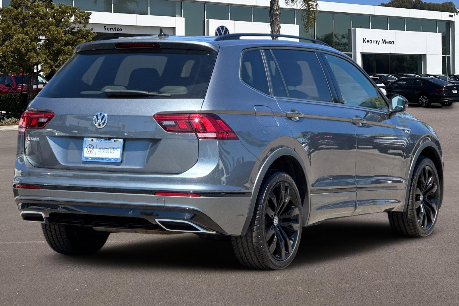 2021 Volkswagen Tiguan SE R-Line Black photo 4
