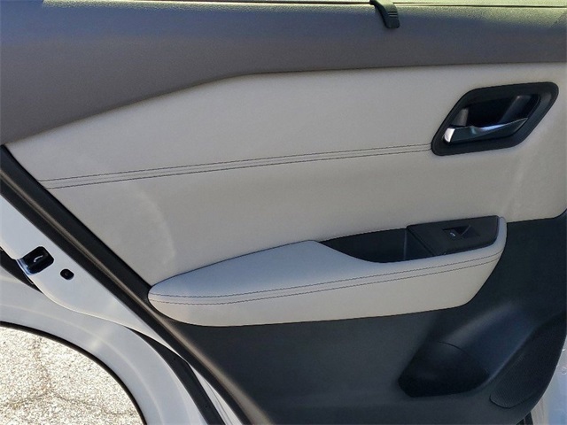 2025 Nissan Rogue SV photo 17