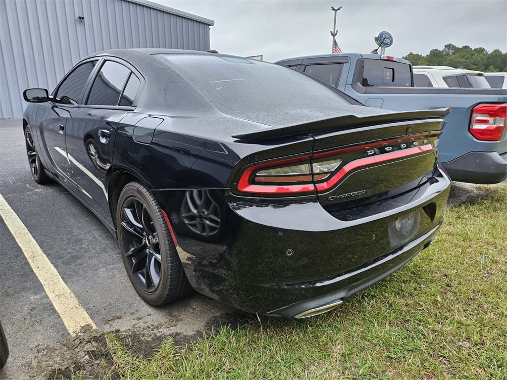 2018 Dodge Charger SXT photo 5