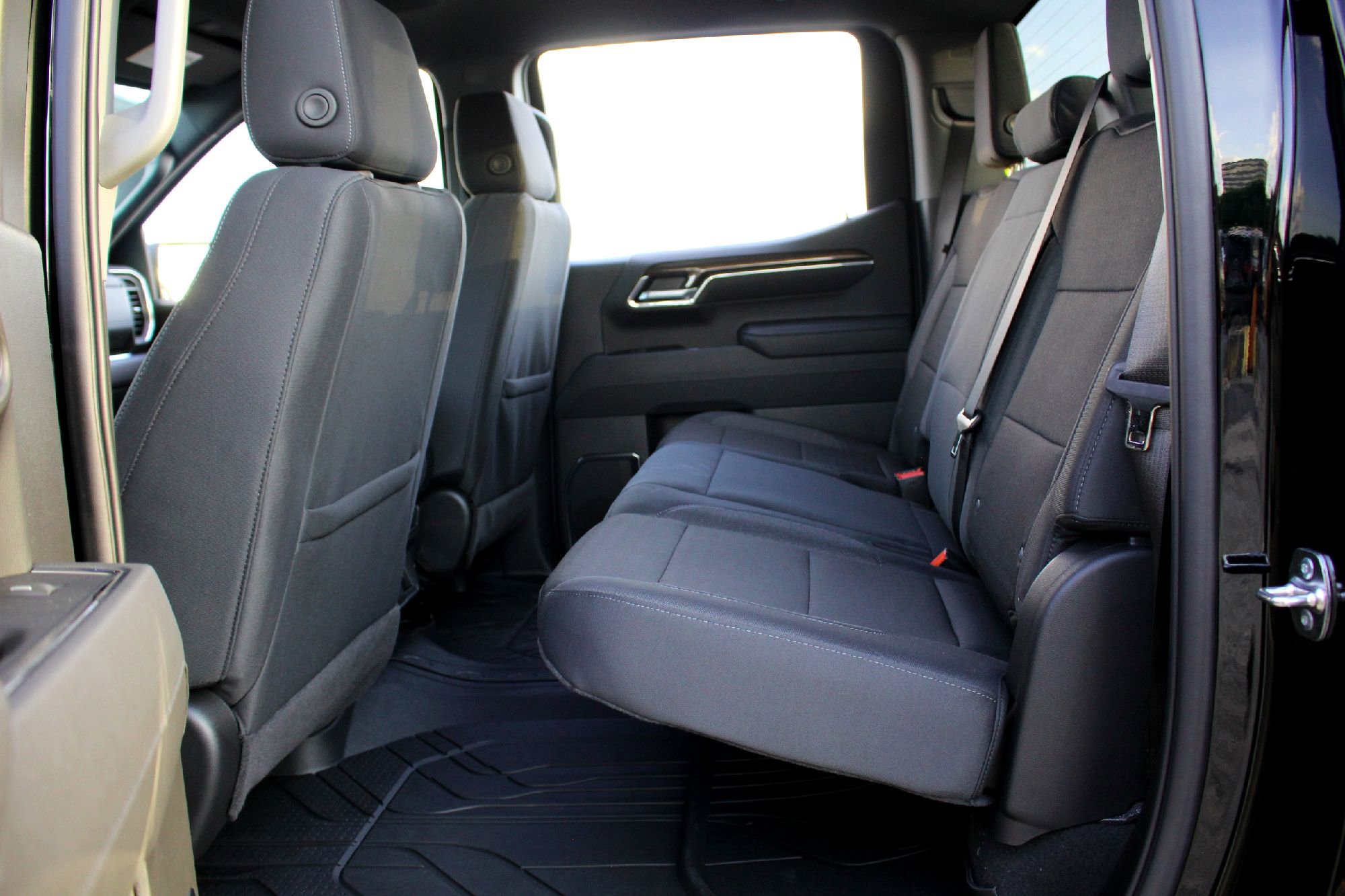 2025 Chevrolet Silverado 1500 RST photo 17