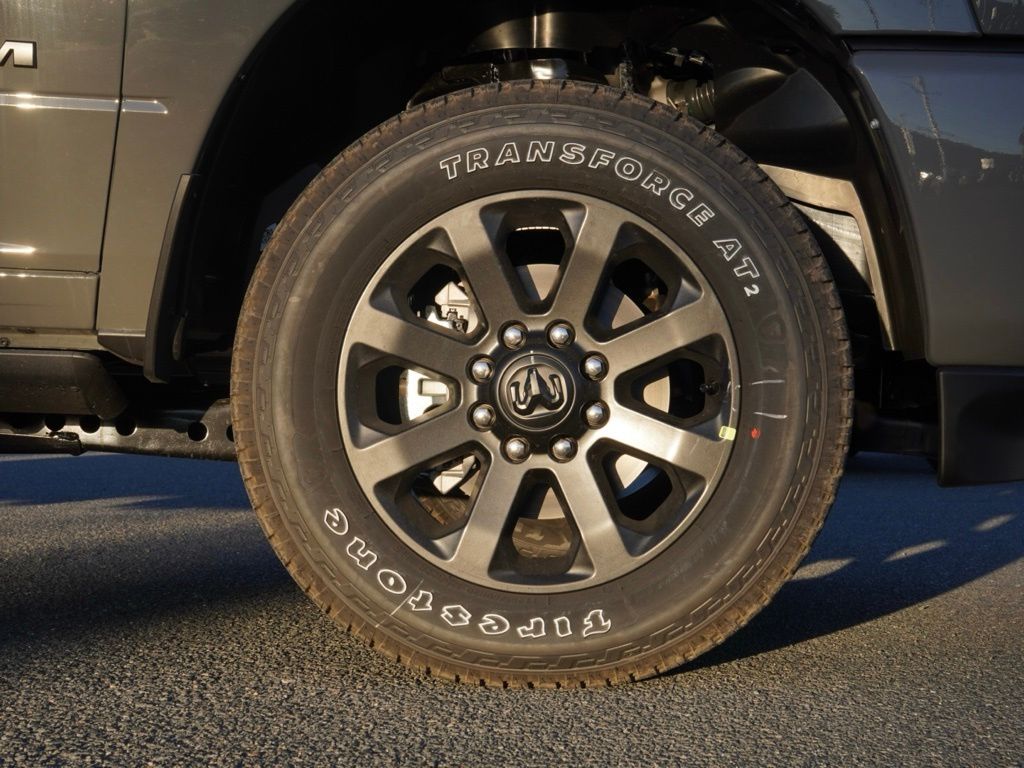 New 2026 Ceramic Gray Clear-Coat Exterior Paint RAM Laramie image 7