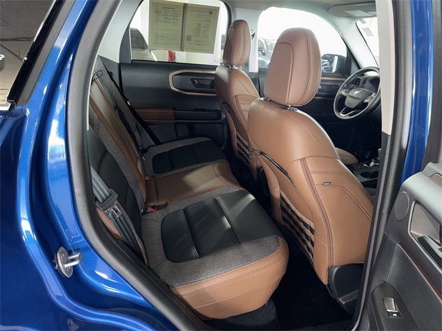 2023 Ford Bronco Sport Outer Banks photo 12