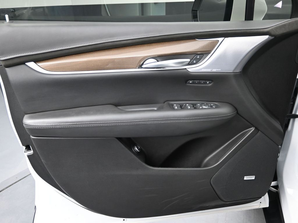 2023 Cadillac XT5 Platinum Sport photo 9