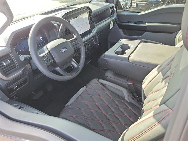 2025 Ford F-150 XL photo 3