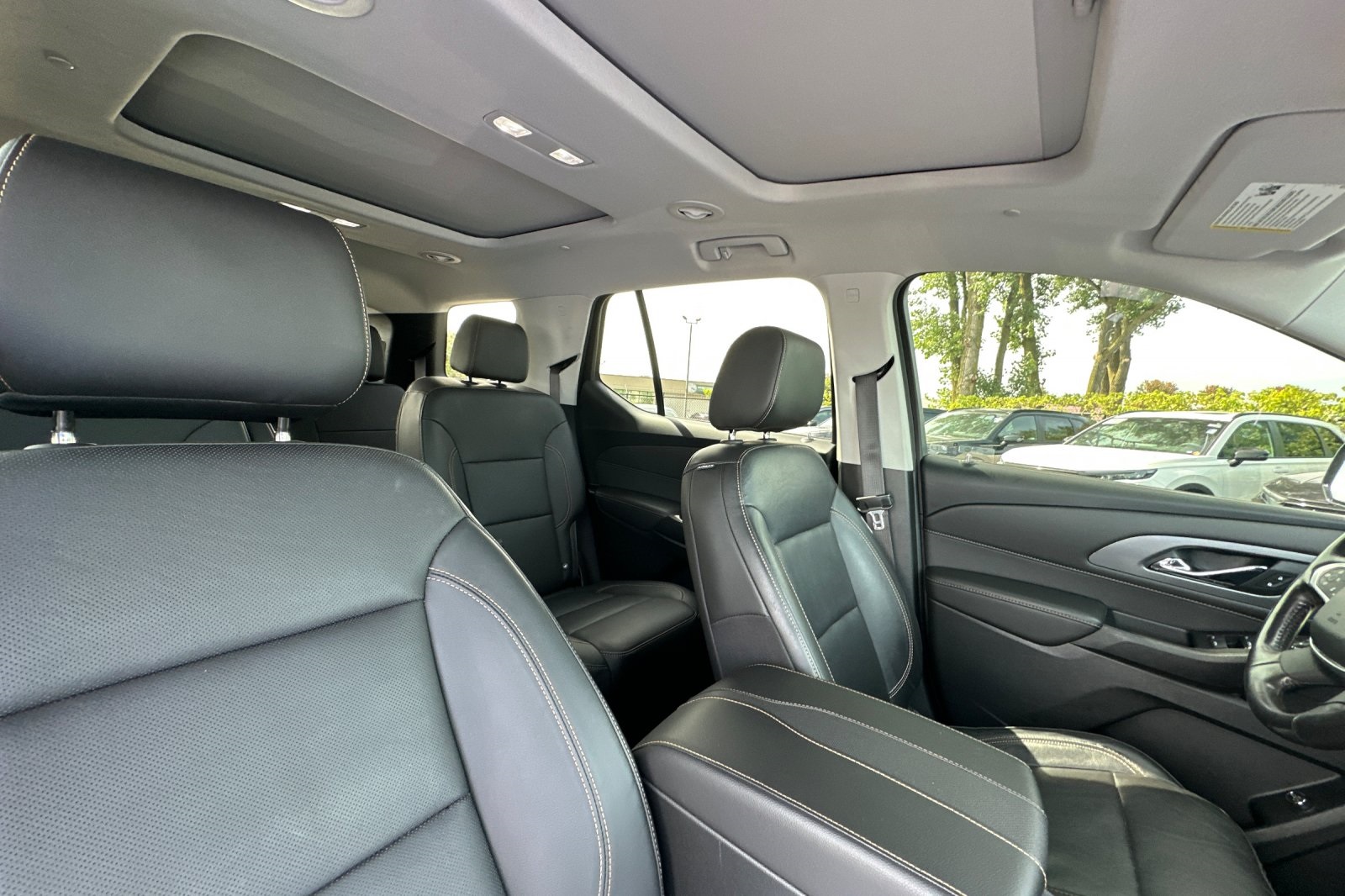2020 Chevrolet Traverse Premier photo 20