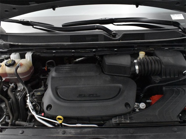 2021 Chrysler Voyager L photo 12