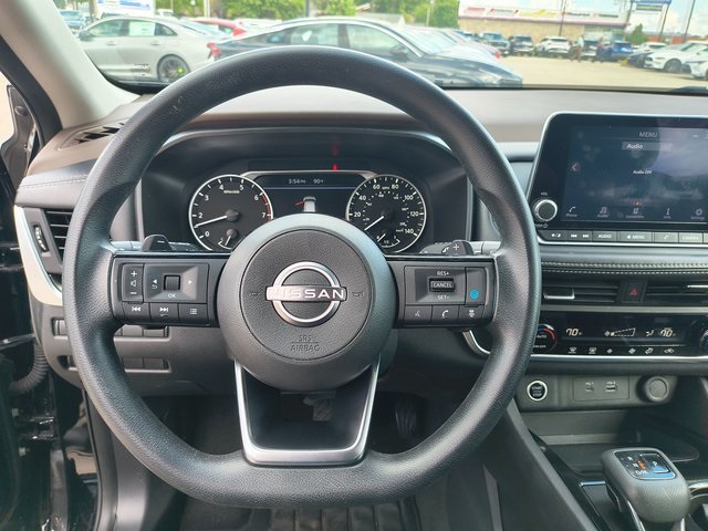 2023 Nissan Rogue SV photo 16