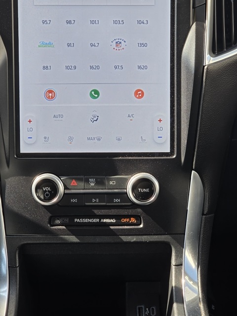 2024 Ford Edge Titanium photo 15