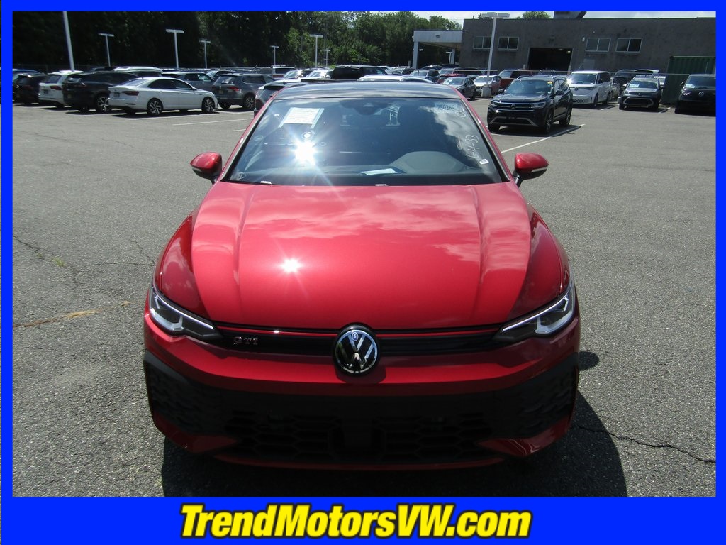 2025 Volkswagen Golf GTI SE photo 2