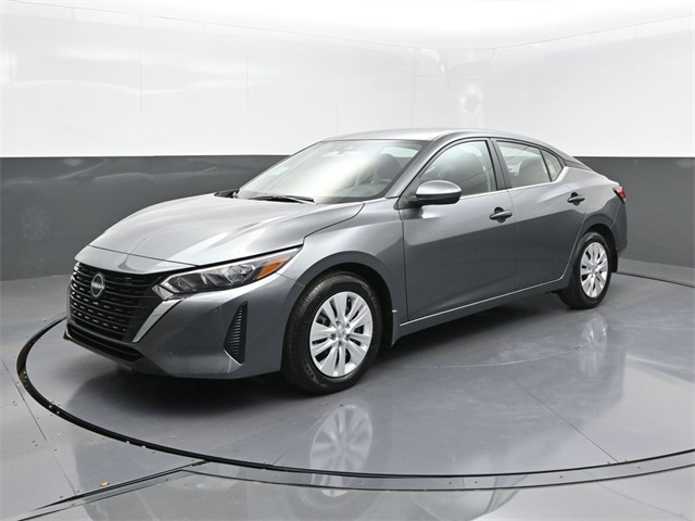 2025 Nissan Sentra S's photo