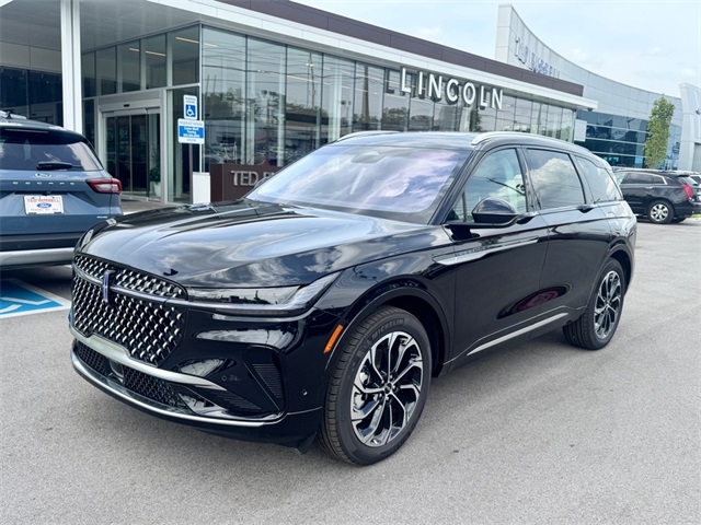 2025 Lincoln Nautilus Reserve's photo