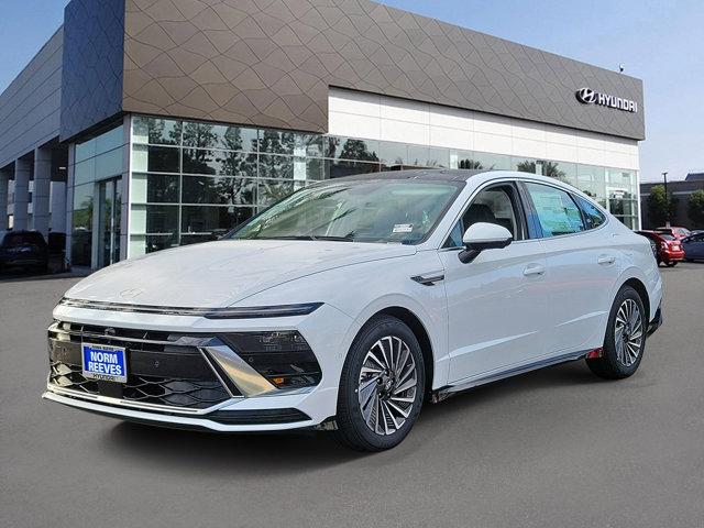 2026 Hyundai Sonata Hybrid Limited's photo