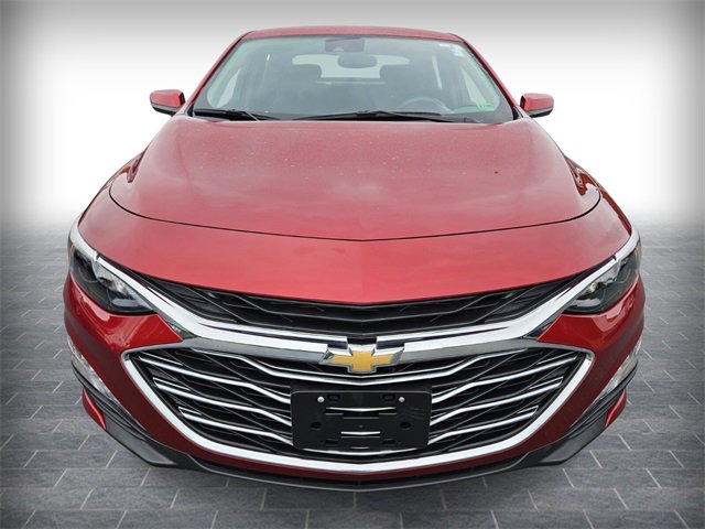 2024 Chevrolet Malibu 1LT photo 2